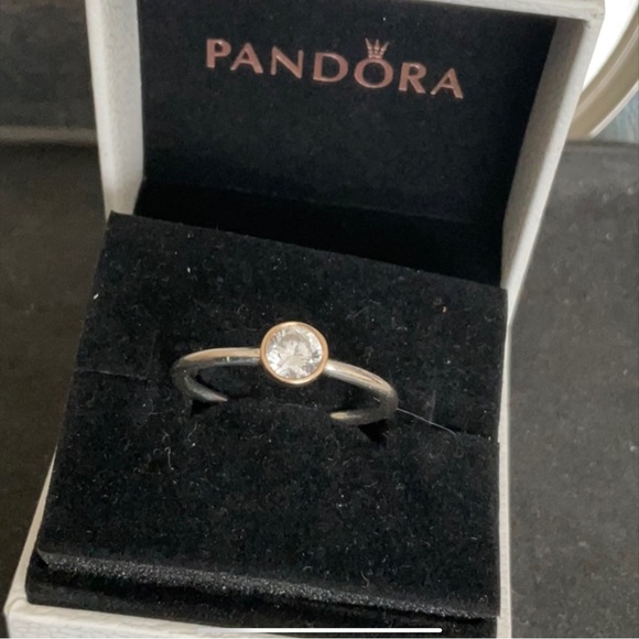 Pandora two tone ring - Picture 1 of 9